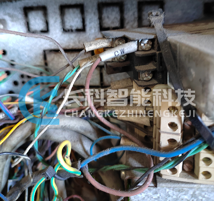 ABB機(jī)械手保養(yǎng)前后對(duì)比圖 ABB機(jī)械手保養(yǎng)前后對(duì)比圖