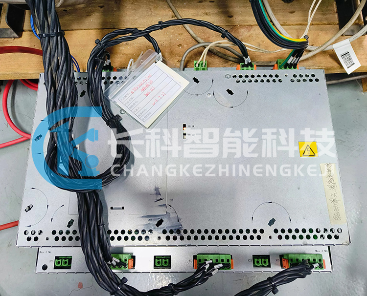 ABB驅(qū)動(dòng)模塊DSOC663 3HAC029818-001 ABB驅(qū)動(dòng)模塊DSOC663 3HAC029818-001