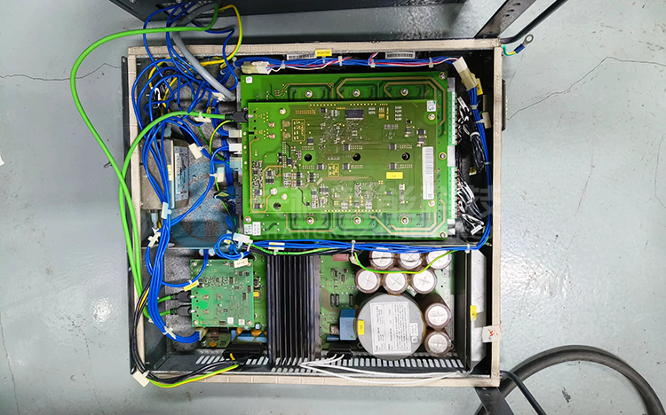 庫卡伺服驅(qū)動(dòng)板KSP061-2 00-265-903 庫卡伺服驅(qū)動(dòng)板KSP061-2 00-265-903